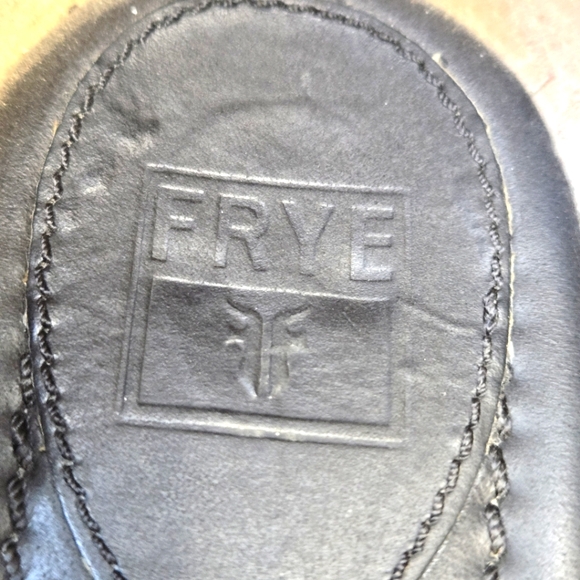 Frye Black and White Leather Sandals - Picture 6 of 7